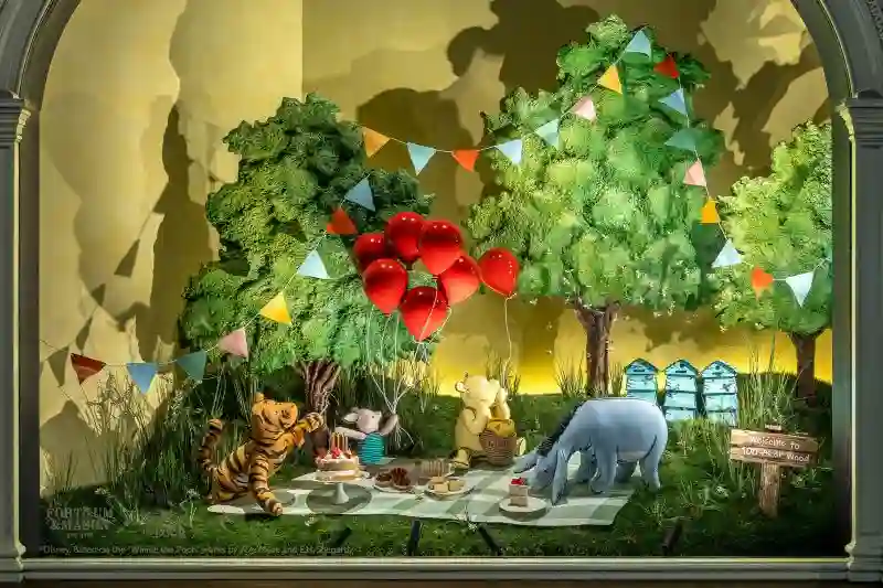 Winnie the Pooh at Fortnum & Mason Piccadilly Window, London
